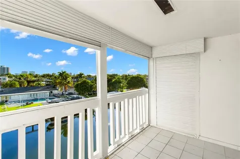 455 Paradise Isle Boulevard Hallandale Beach FL 33009