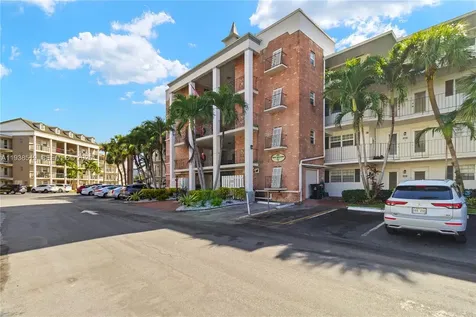 455 Paradise Isle Boulevard Hallandale Beach FL 33009