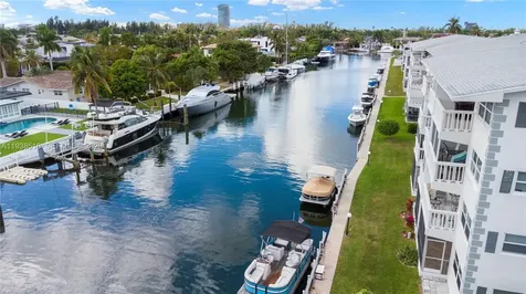 455 Paradise Isle Boulevard Hallandale Beach FL 33009