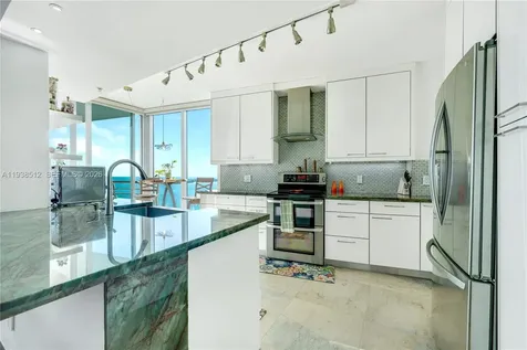 335 S Biscayne Boulevard Miami FL 33131