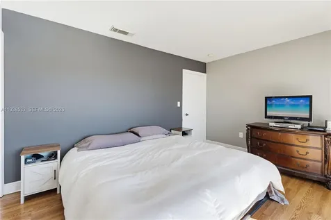 15474 SW 32nd Terrace Miami FL 33185