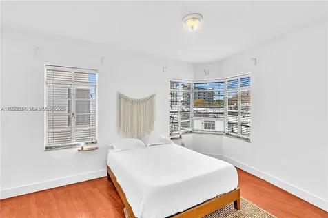 3920 Garden Avenue Miami Beach FL 33140