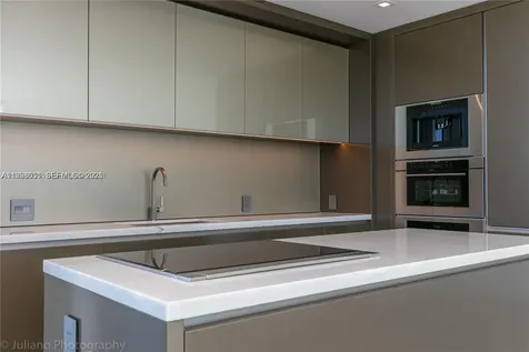 18975 Collins Avenue Sunny Isles Beach FL 33160