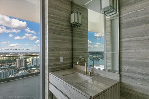 18975 Collins Avenue Sunny Isles Beach FL 33160