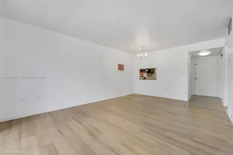 7403 SW 82nd Street Miami FL 33143