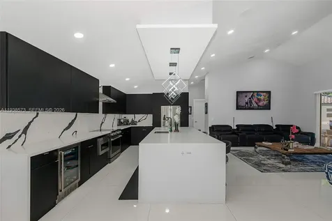 15221 N Laurel Lane N Pembroke Pines FL 33027