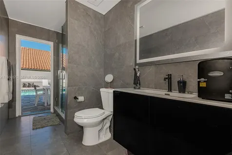 15221 N Laurel Lane N Pembroke Pines FL 33027