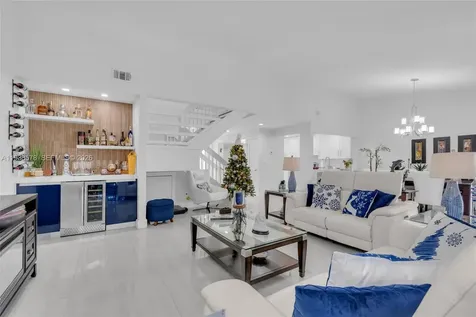 4737 NW 98th Place Doral FL 33178