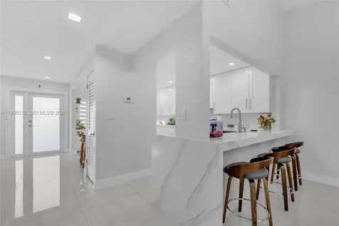 4737 NW 98th Place Doral FL 33178