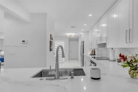 4737 NW 98th Place Doral FL 33178