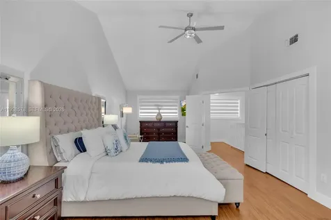 4737 NW 98th Place Doral FL 33178