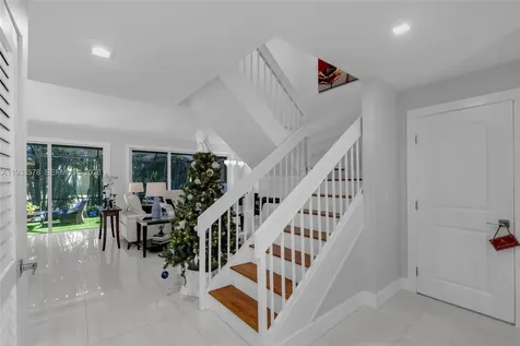 4737 NW 98th Place Doral FL 33178