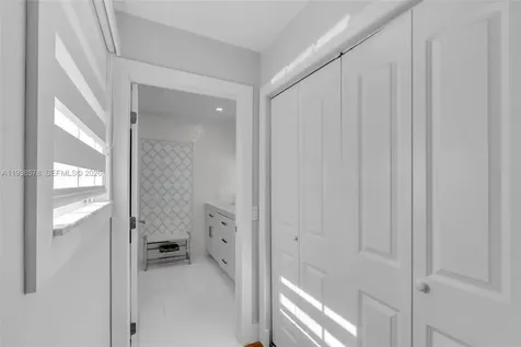 4737 NW 98th Place Doral FL 33178