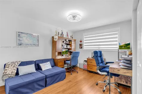 4737 NW 98th Place Doral FL 33178