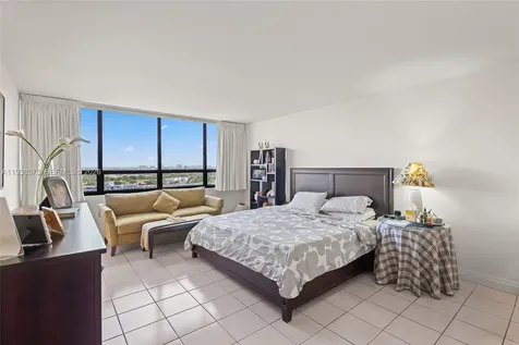 11113 Biscayne Boulevard Miami FL 33181