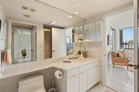 11113 Biscayne Boulevard Miami FL 33181