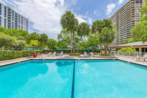 11113 Biscayne Boulevard Miami FL 33181