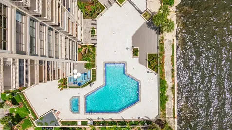 11113 Biscayne Boulevard Miami FL 33181