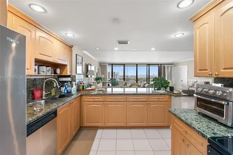 11113 Biscayne Boulevard Miami FL 33181