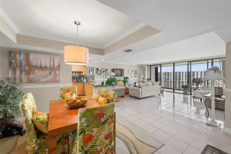11113 Biscayne Boulevard Miami FL 33181