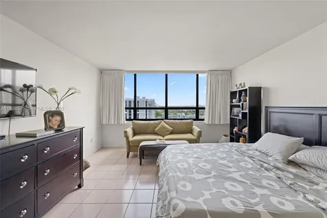 11113 Biscayne Boulevard Miami FL 33181