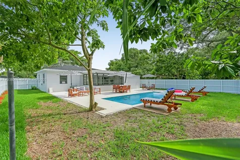 1335 NE 133rd Street North Miami FL 33161