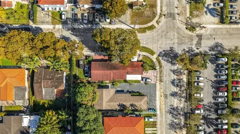 Miami FL 33135