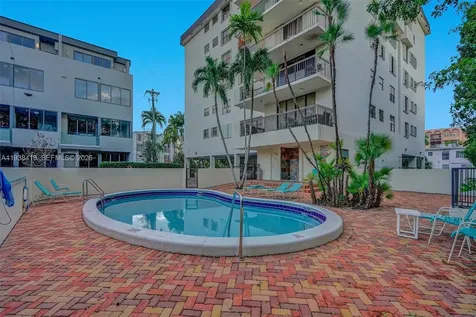 9300 Bay Harbor Terrace Bay Harbor Islands FL 33154