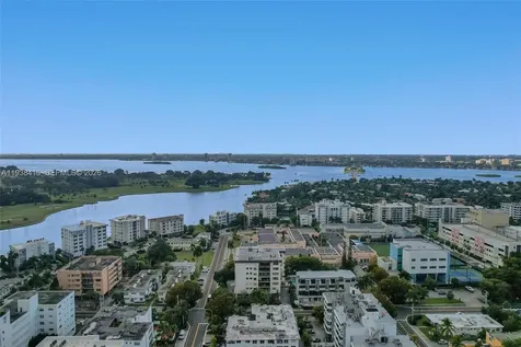 9300 Bay Harbor Terrace Bay Harbor Islands FL 33154