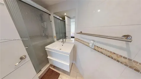 9735 Fontainebleau Boulevard Miami FL 33172