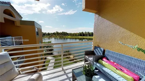 9735 Fontainebleau Boulevard Miami FL 33172