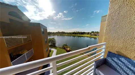 9735 Fontainebleau Boulevard Miami FL 33172
