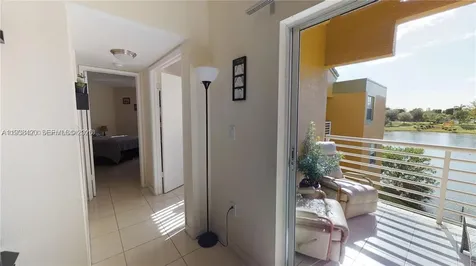 9735 Fontainebleau Boulevard Miami FL 33172