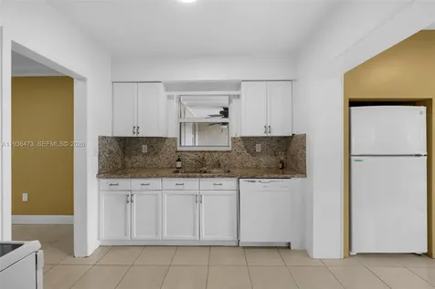 6086 SW 20th Street Miami FL 33155