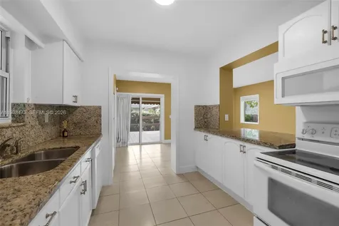 6086 SW 20th Street Miami FL 33155