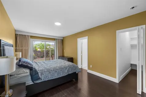 6086 SW 20th Street Miami FL 33155