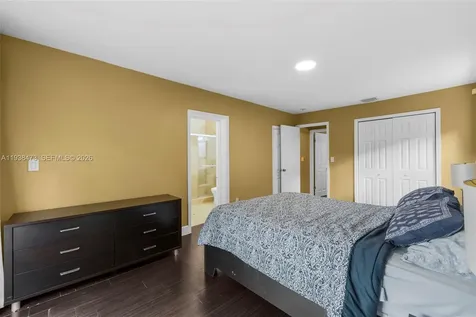 6086 SW 20th Street Miami FL 33155
