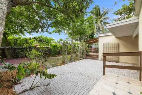 6086 SW 20th Street Miami FL 33155