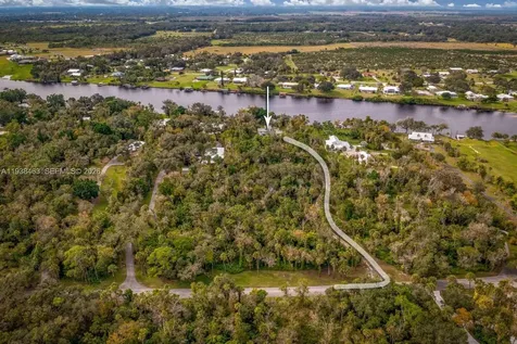 671 Live Oak Lane La Belle FL 33935