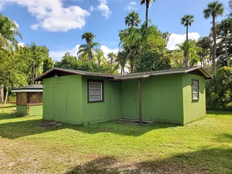 671 Live Oak Lane La Belle FL 33935