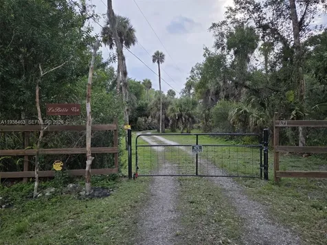 671 Live Oak Lane La Belle FL 33935