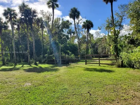 671 Live Oak Lane La Belle FL 33935
