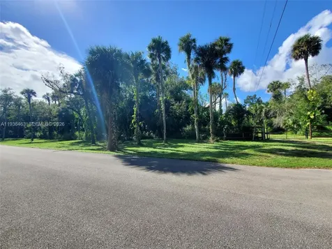 671 Live Oak Lane La Belle FL 33935