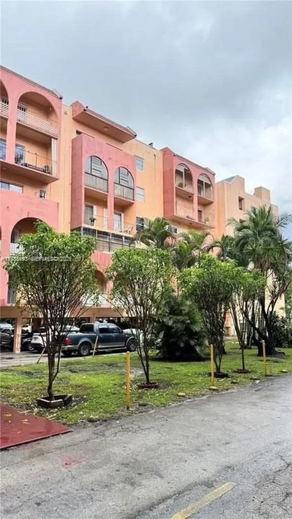 460 E 23rd Street Hialeah FL 33013