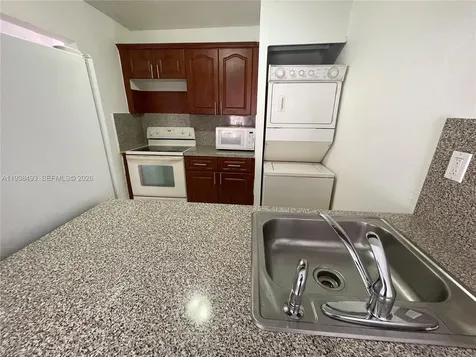 460 E 23rd Street Hialeah FL 33013