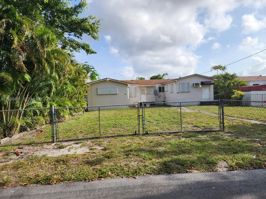 1846 Wiley Street Hollywood FL 33020