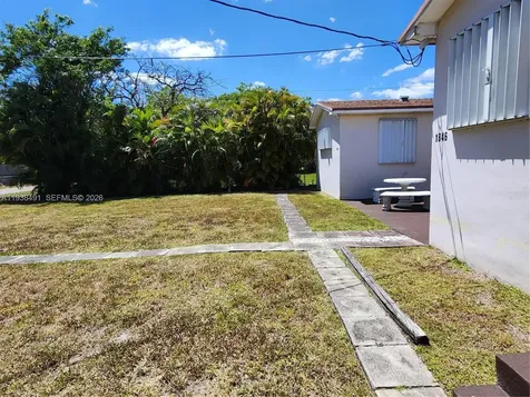 1846 Wiley Street Hollywood FL 33020