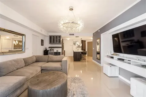 488 NE 18th Street Miami FL 33132