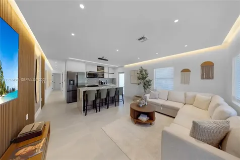 166 NW 41st Street Miami FL 33127