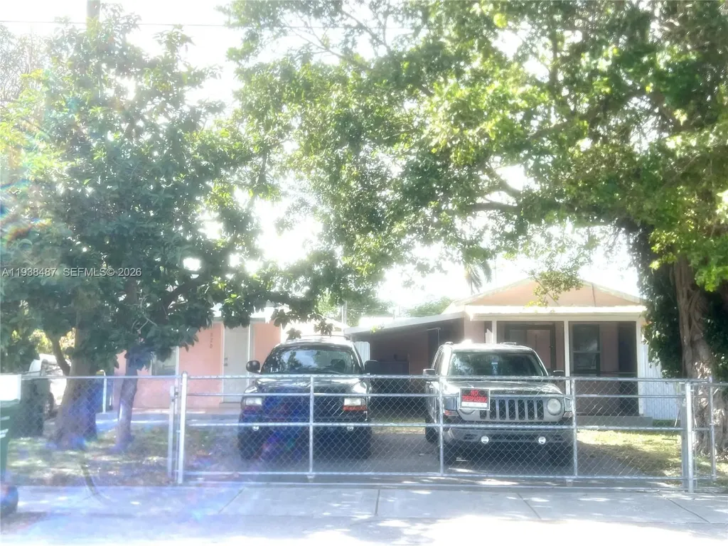 616 SW 8th Homestead FL 33030